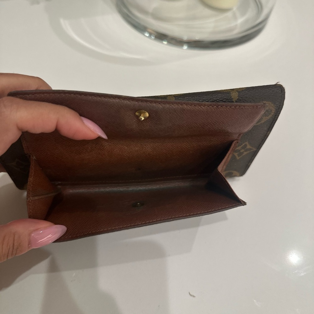 Louis Vuitton Classic Monogram Bi-Fold Wallet - Picture 5 of 12